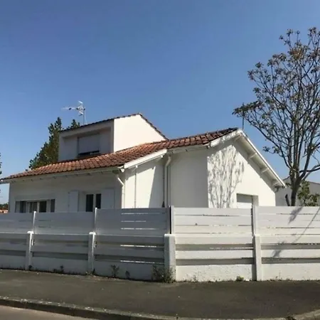 بيت للعطل House Maison De Famille En Bord De Mer 1